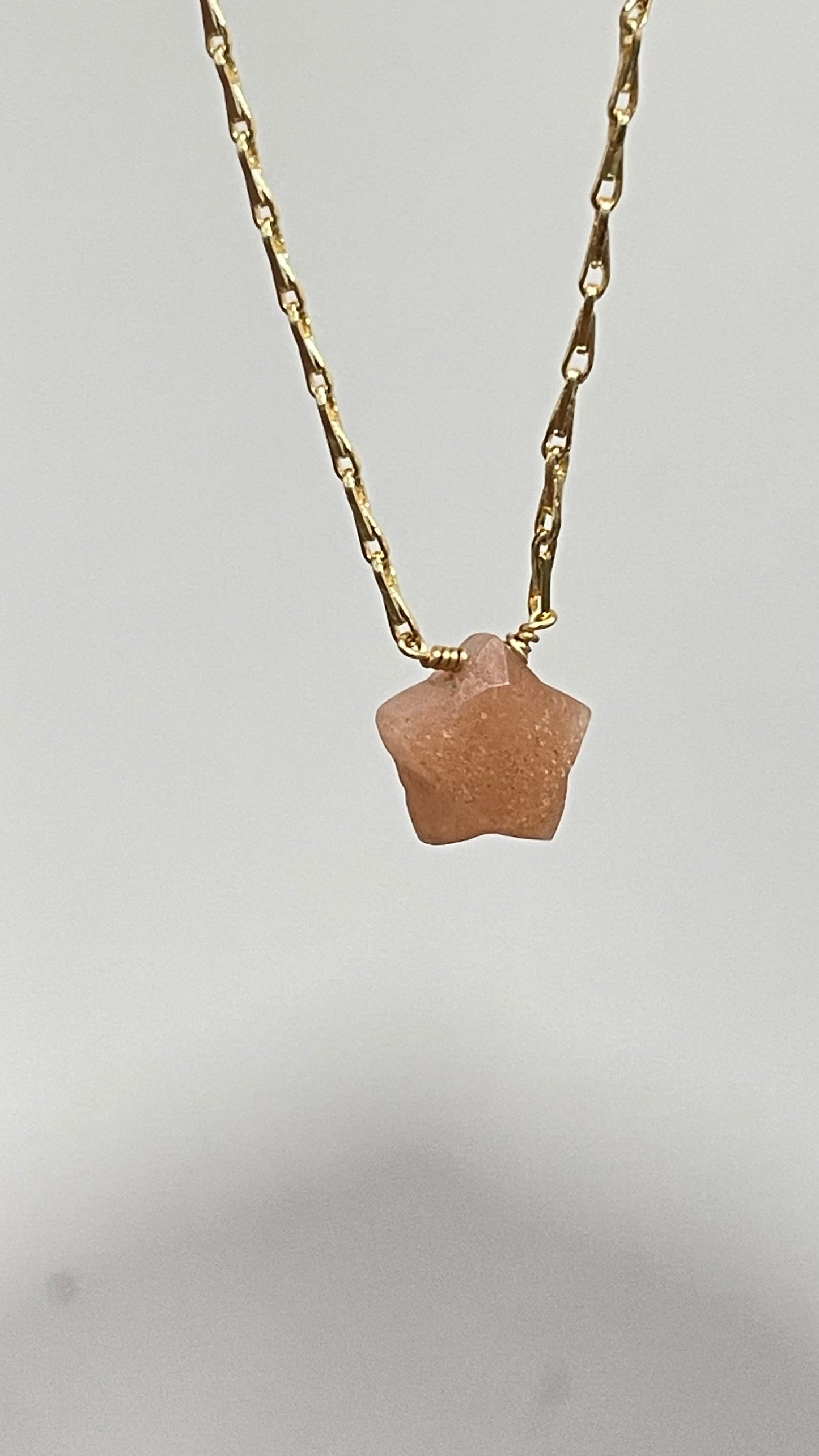 Collar Estrella de Piedra Sol Facetada -Temporada de Brujas-
