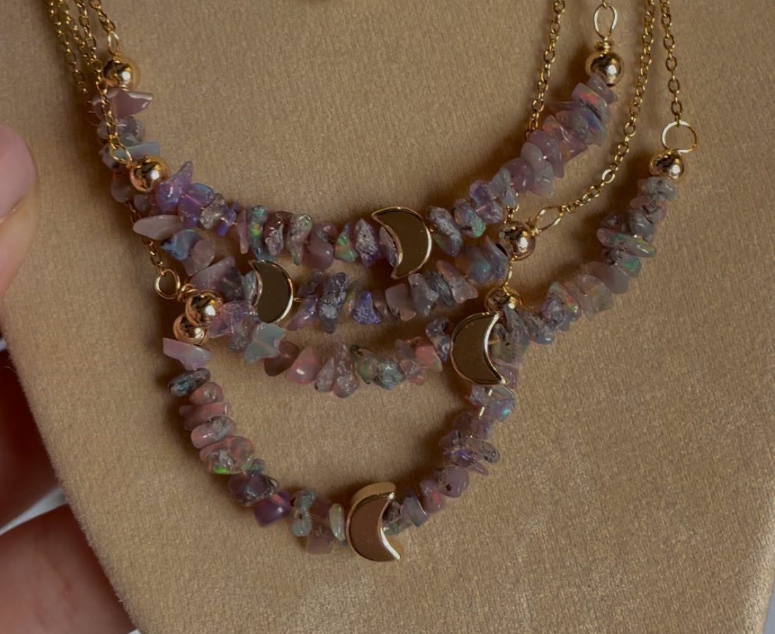 Collar de Ópalo Etíope con Luna 🌙