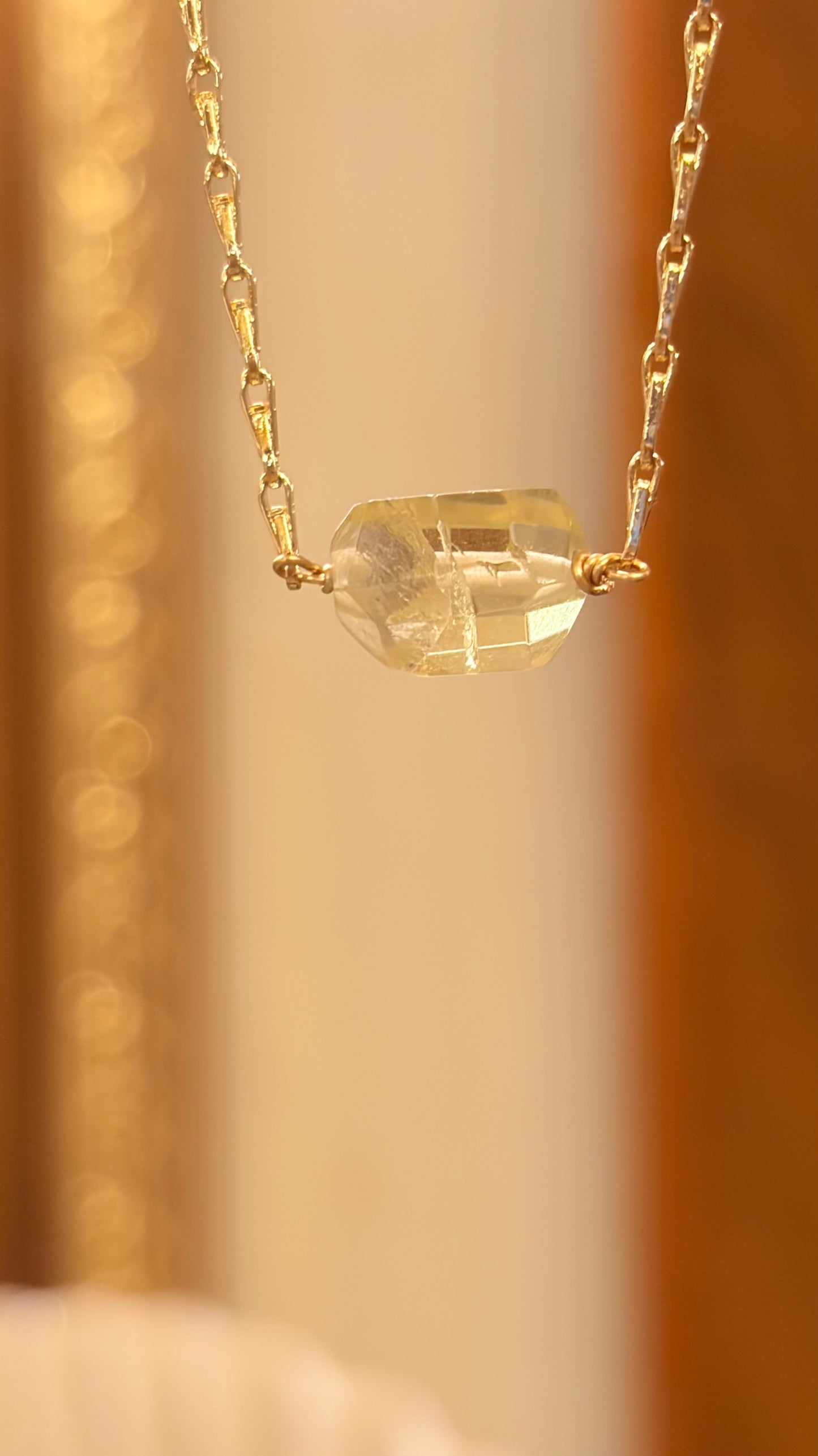 Nueva Debutante ✨ Miss Clementine Goldleaf ✨ Cuarzo Limón