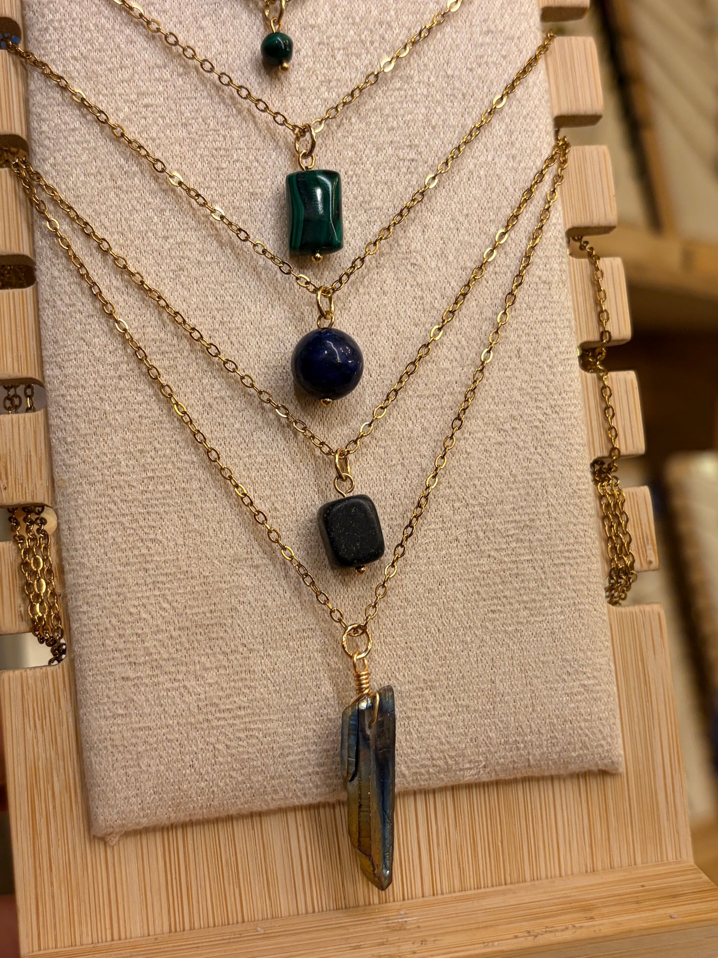 Stock de $100 pesitos•Collar Mineral Sencillo Varios