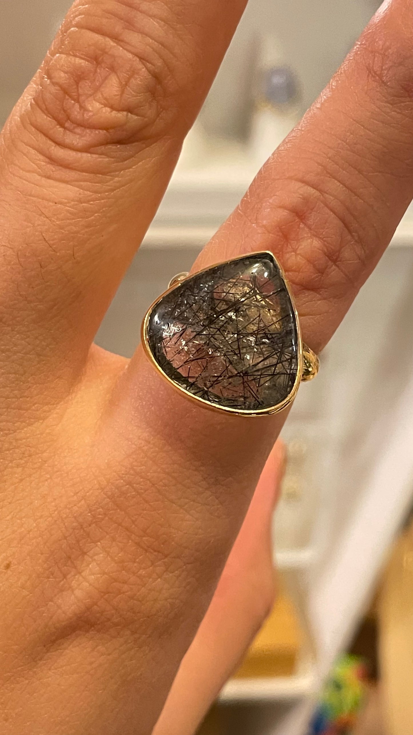 Anillo de Cuarzo Turmalinado 2