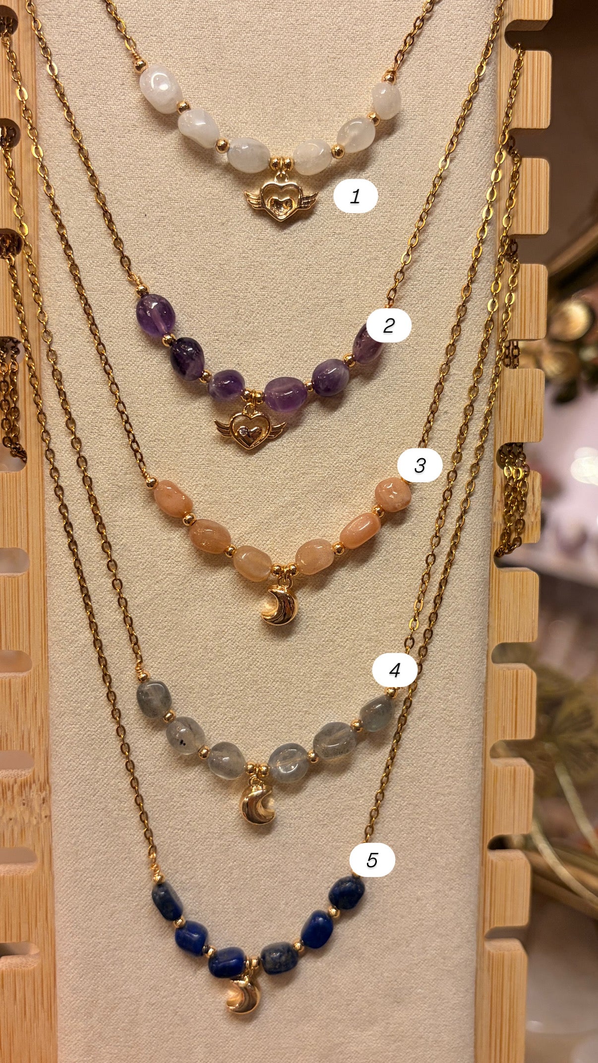 Stock de $100 pesitos•Collares Varios