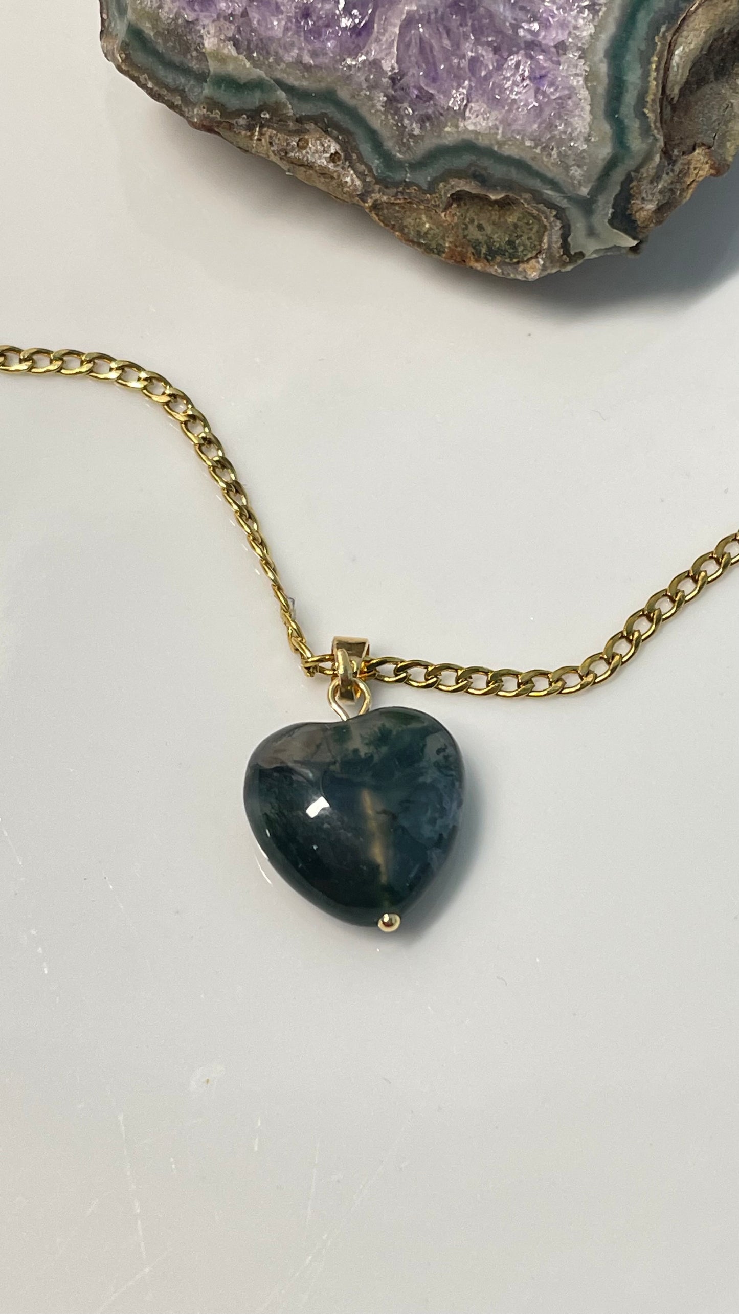 Collar Corazón de Ágata Musgo