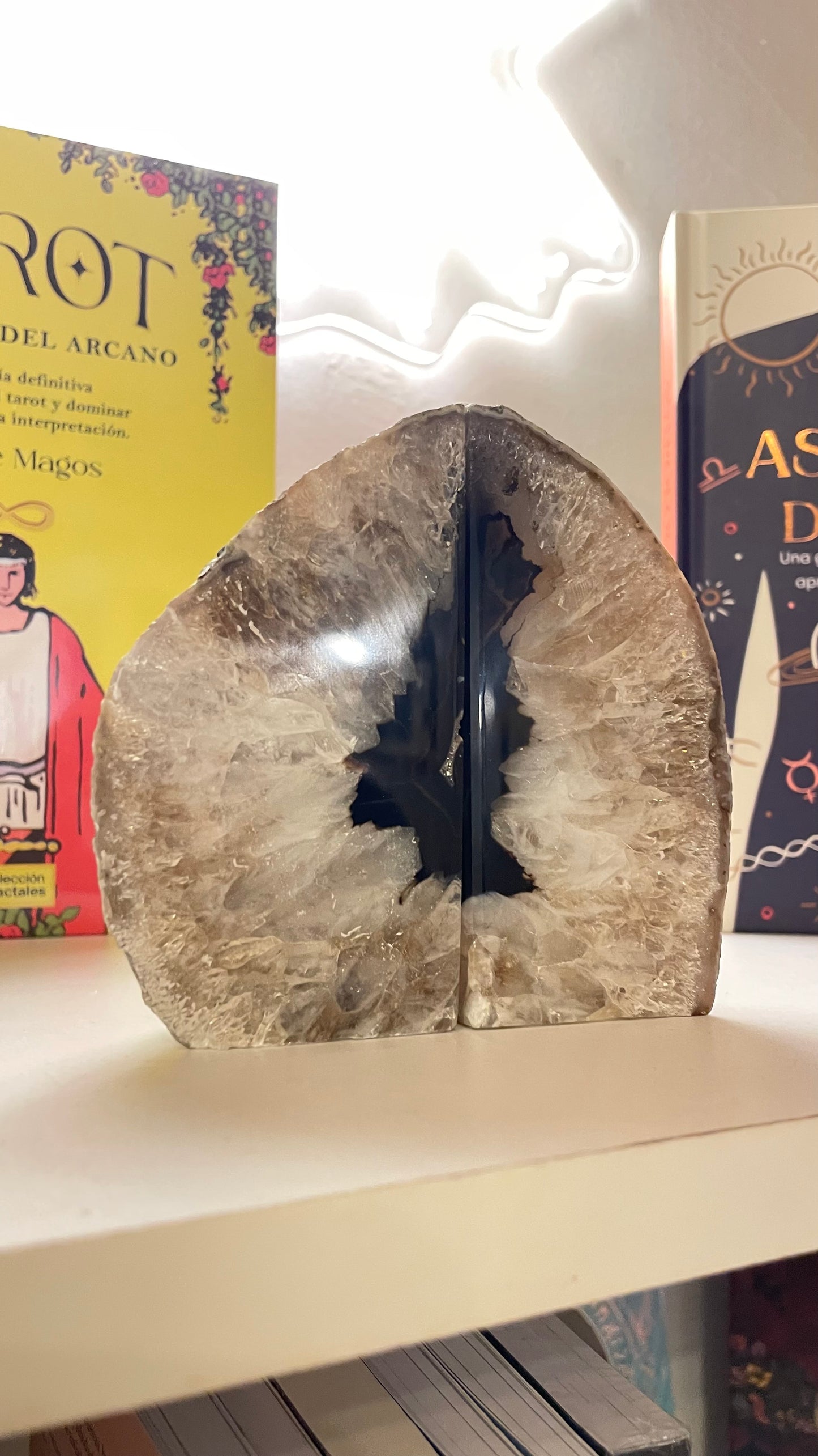 Librero de Geoda de Ágata