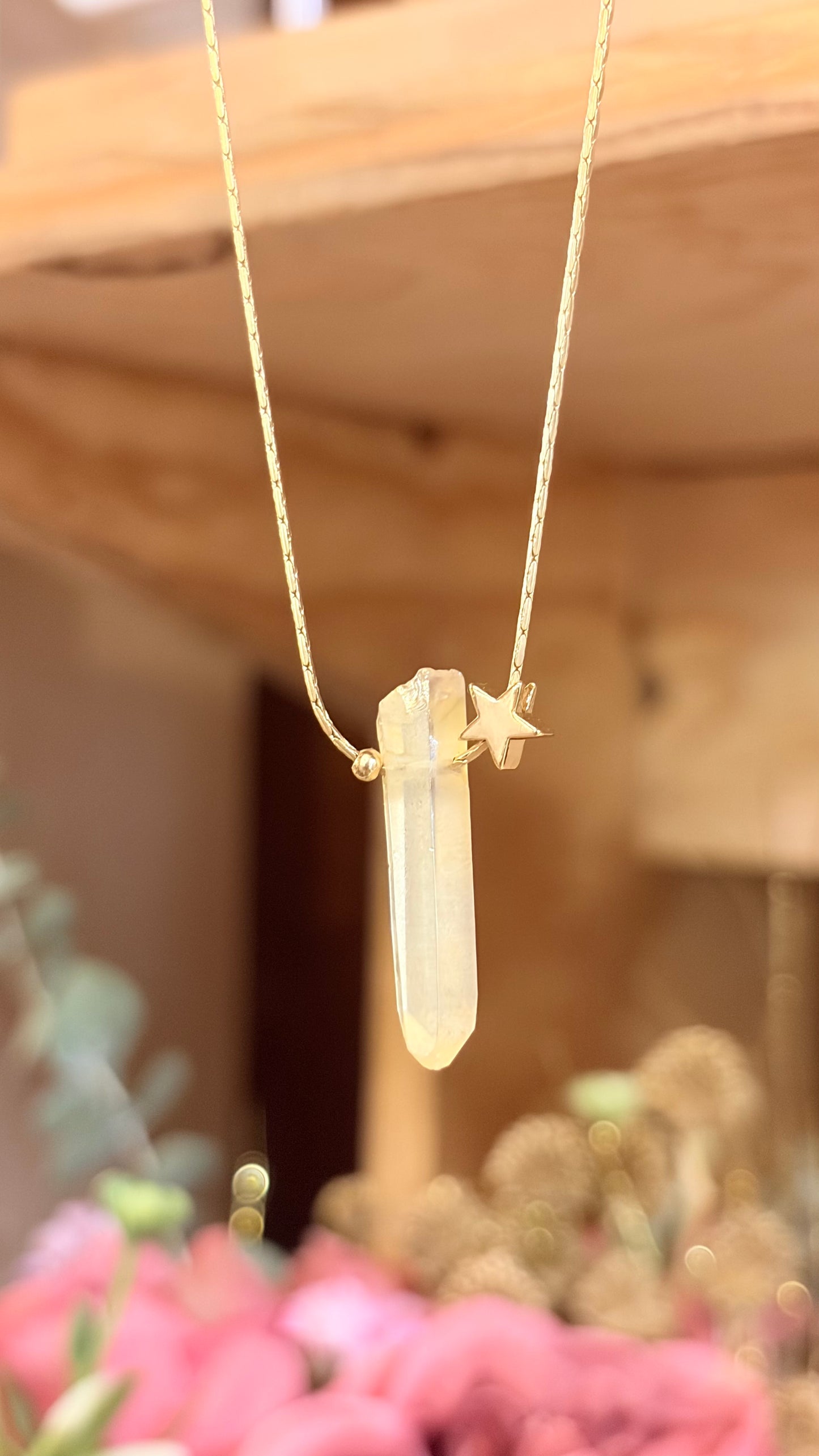 Collar Cuarzo Aura Amarillo Pastel ⭐️ Brillos de Universo