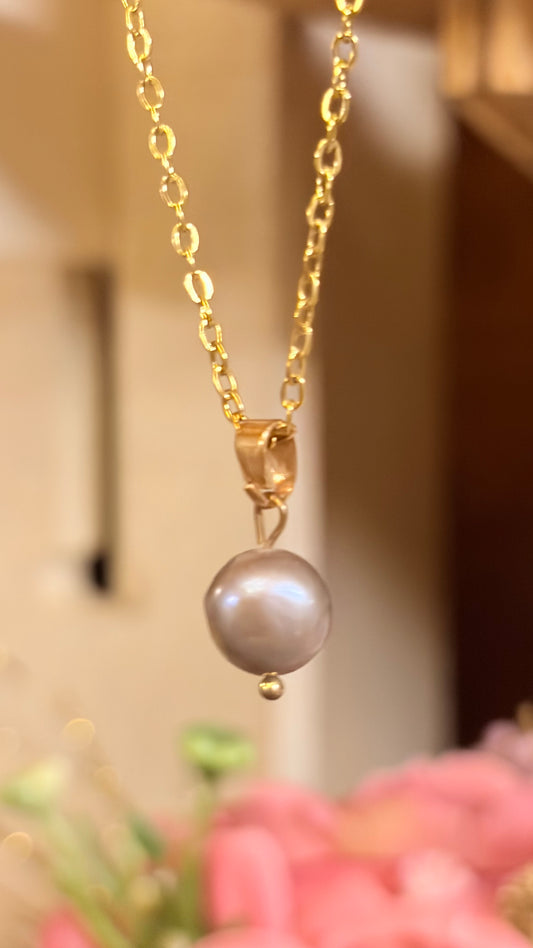 Collar Perla Gris (Pieza Única)