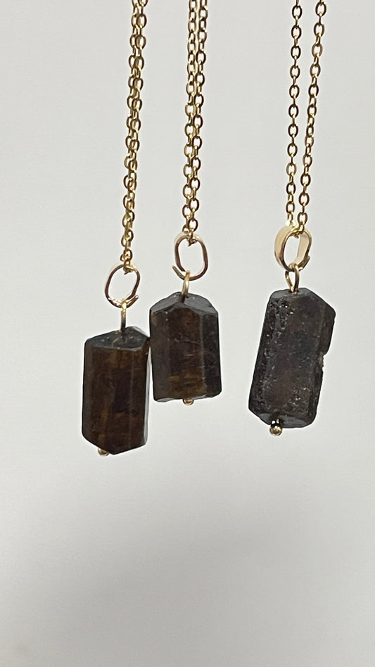 Collar Turmalina Pulida -Temporada de Brujas-