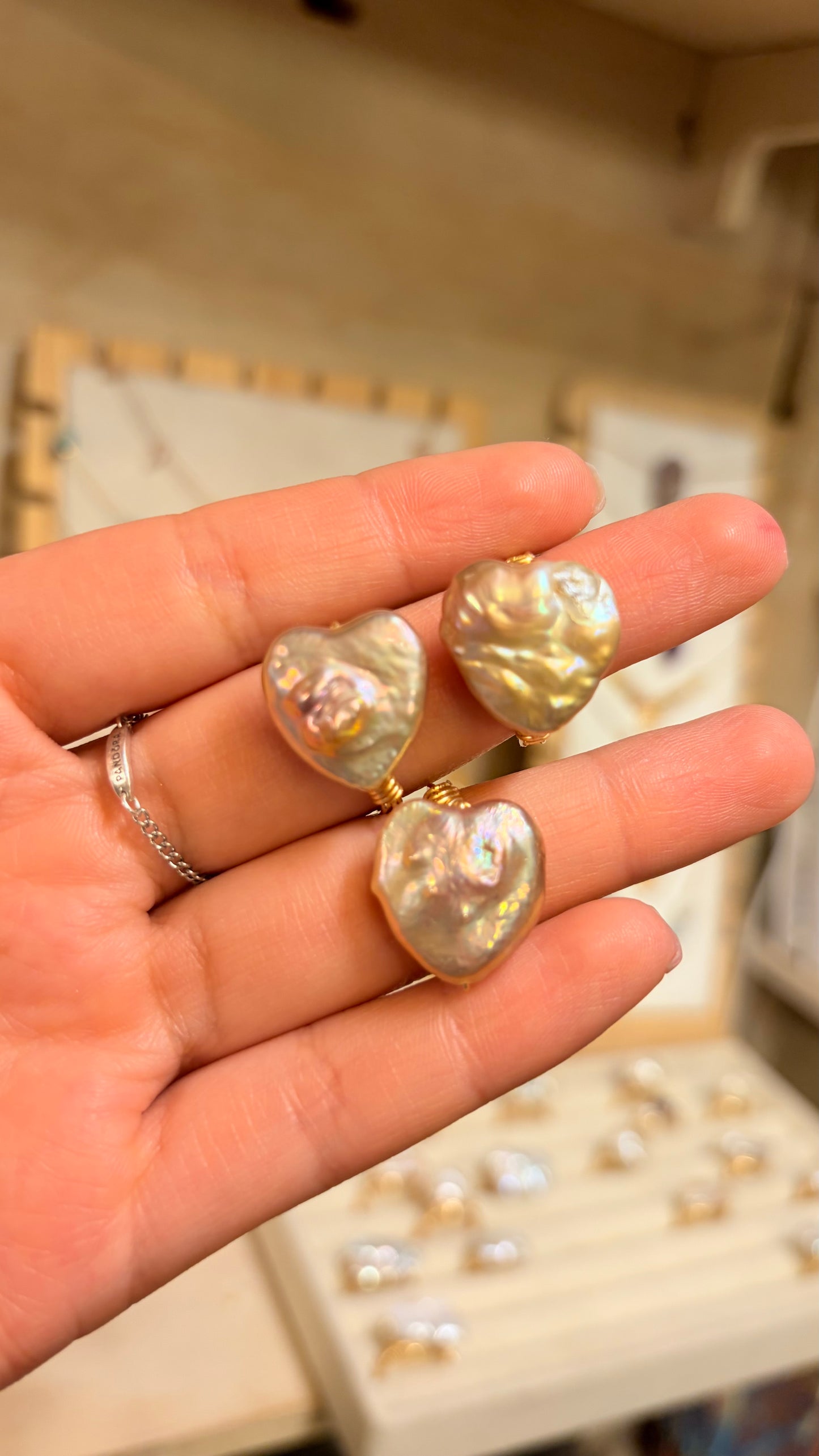 Anillo Cuarzo Perla Corazón