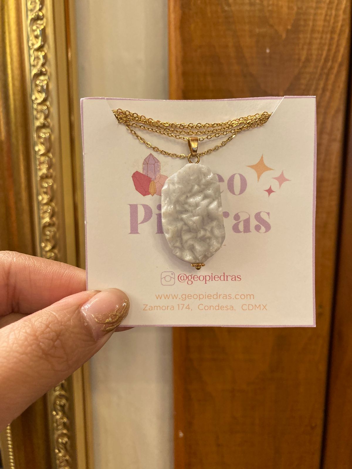 Collar Drusa de Calcedonia