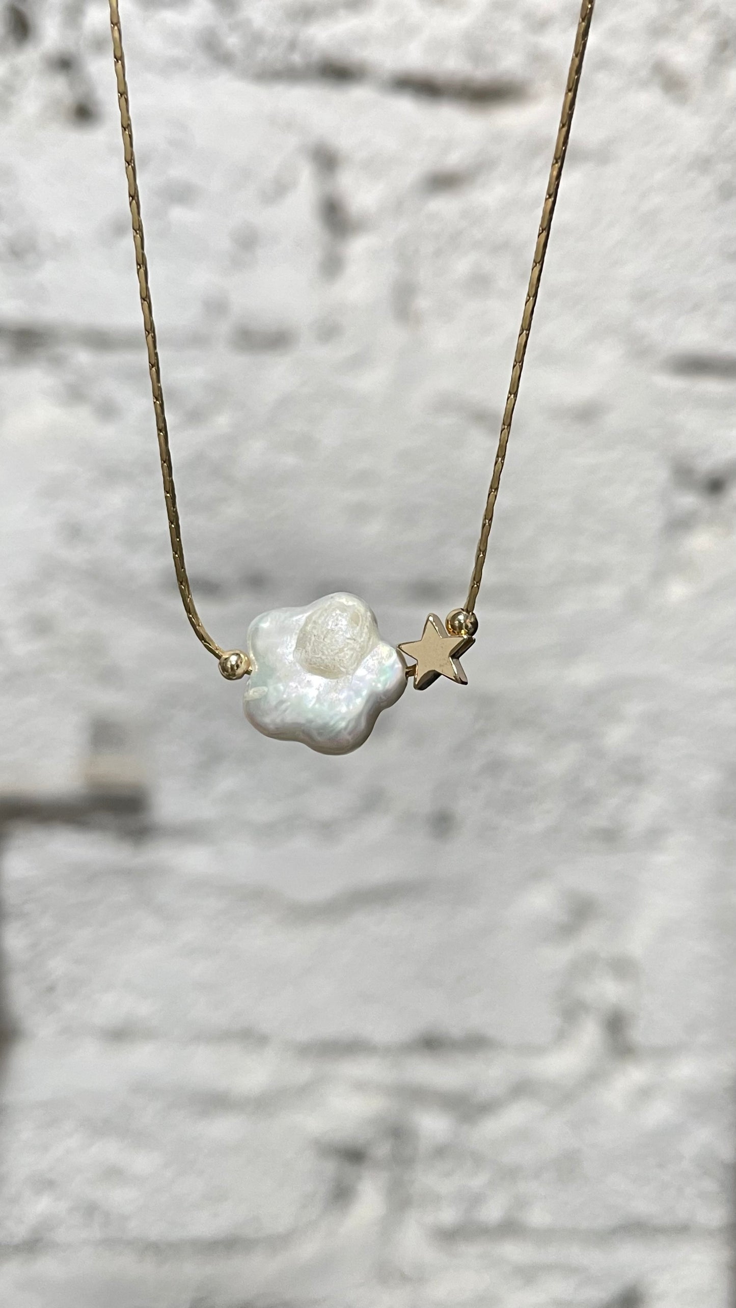 Collar Brillitos de Universo - Mineral y Estrella✨