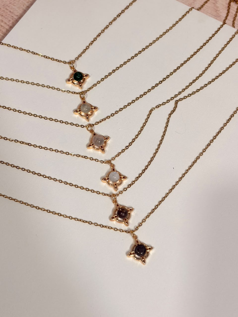 Collar Nudo de Bruja  Mágico