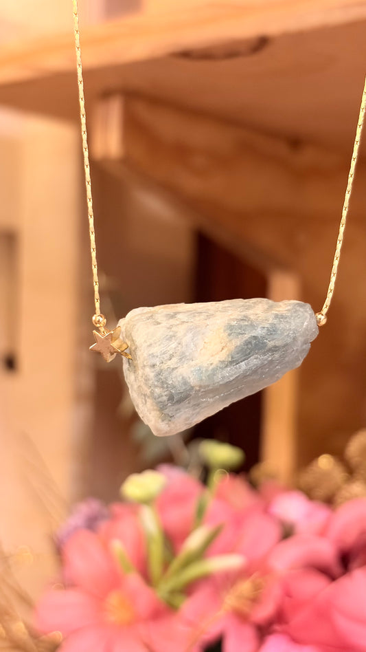 Collar Aguamarina en Bruto ⭐️ Brillos de Universo