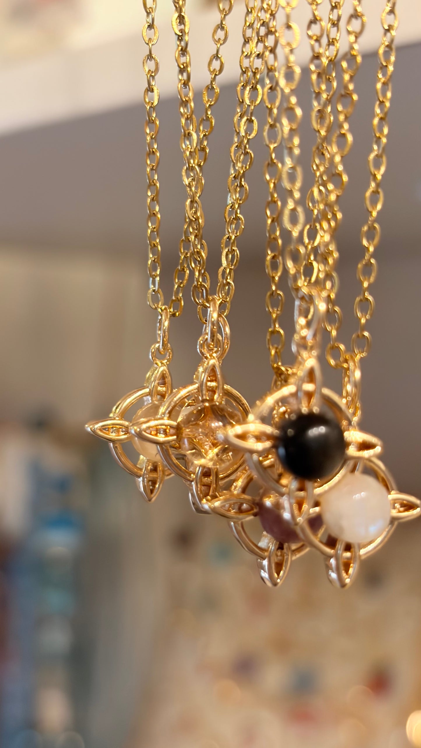 Collar Nudo de Bruja
