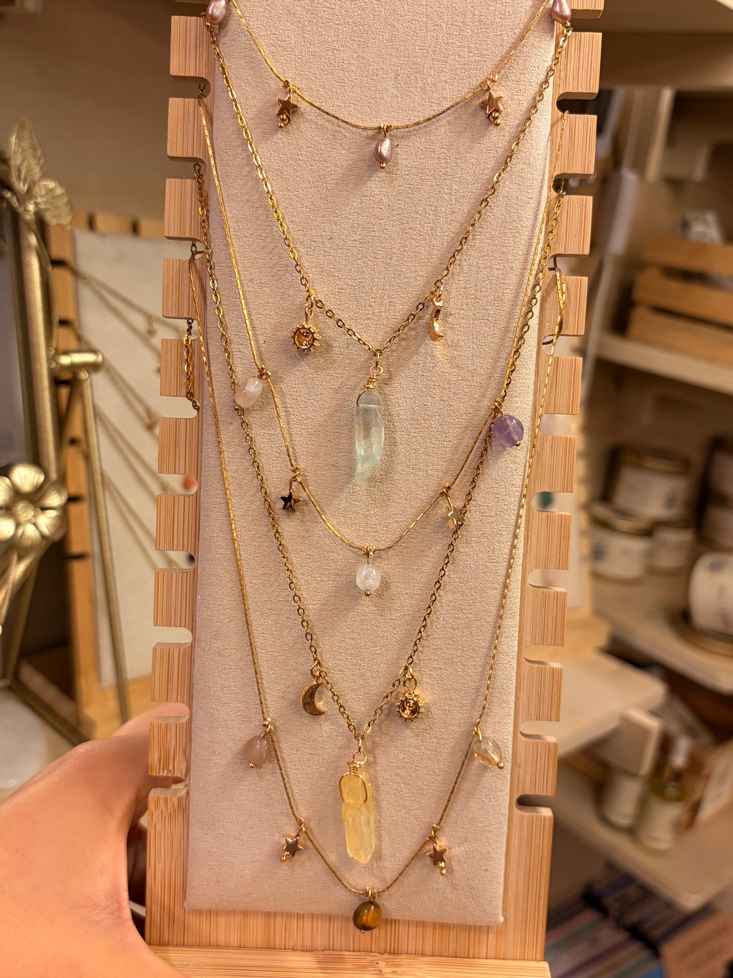 Stock de $100 pesitos•Collares Varios