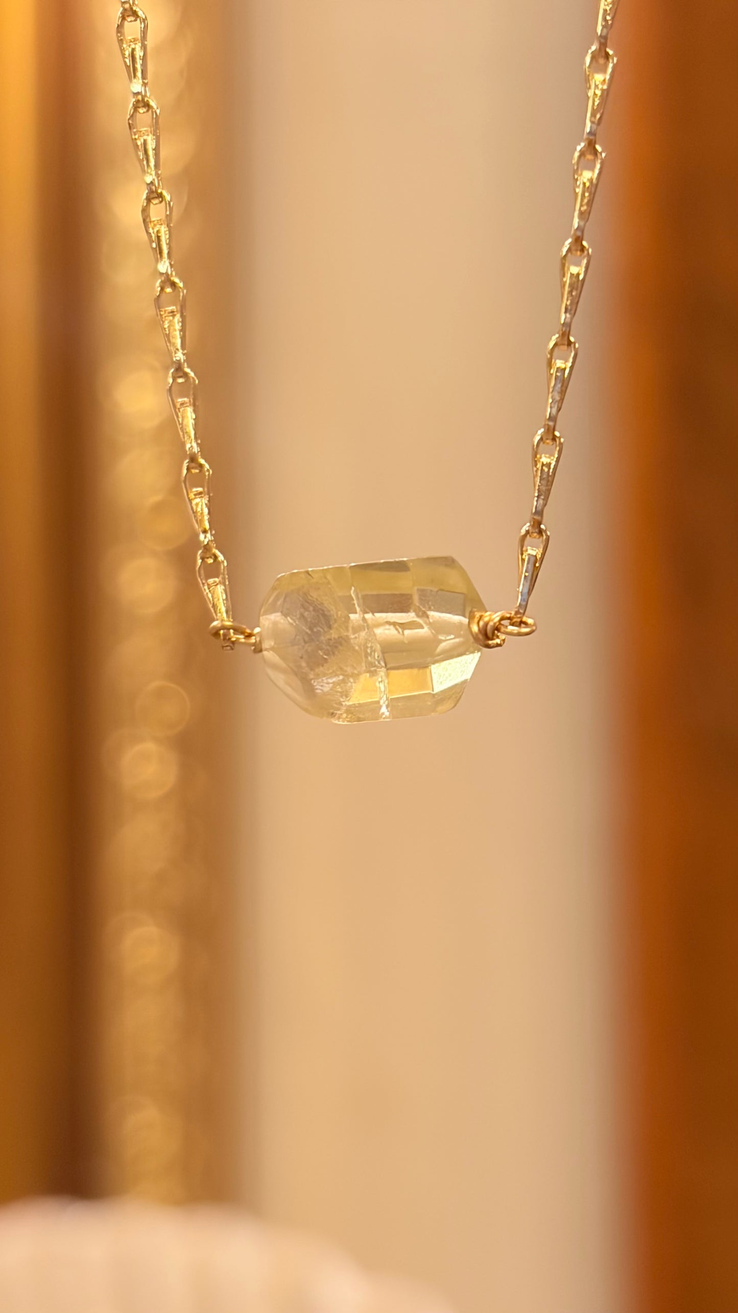 Nueva Debutante ✨ Miss Clementine Goldleaf ✨ Cuarzo Limón