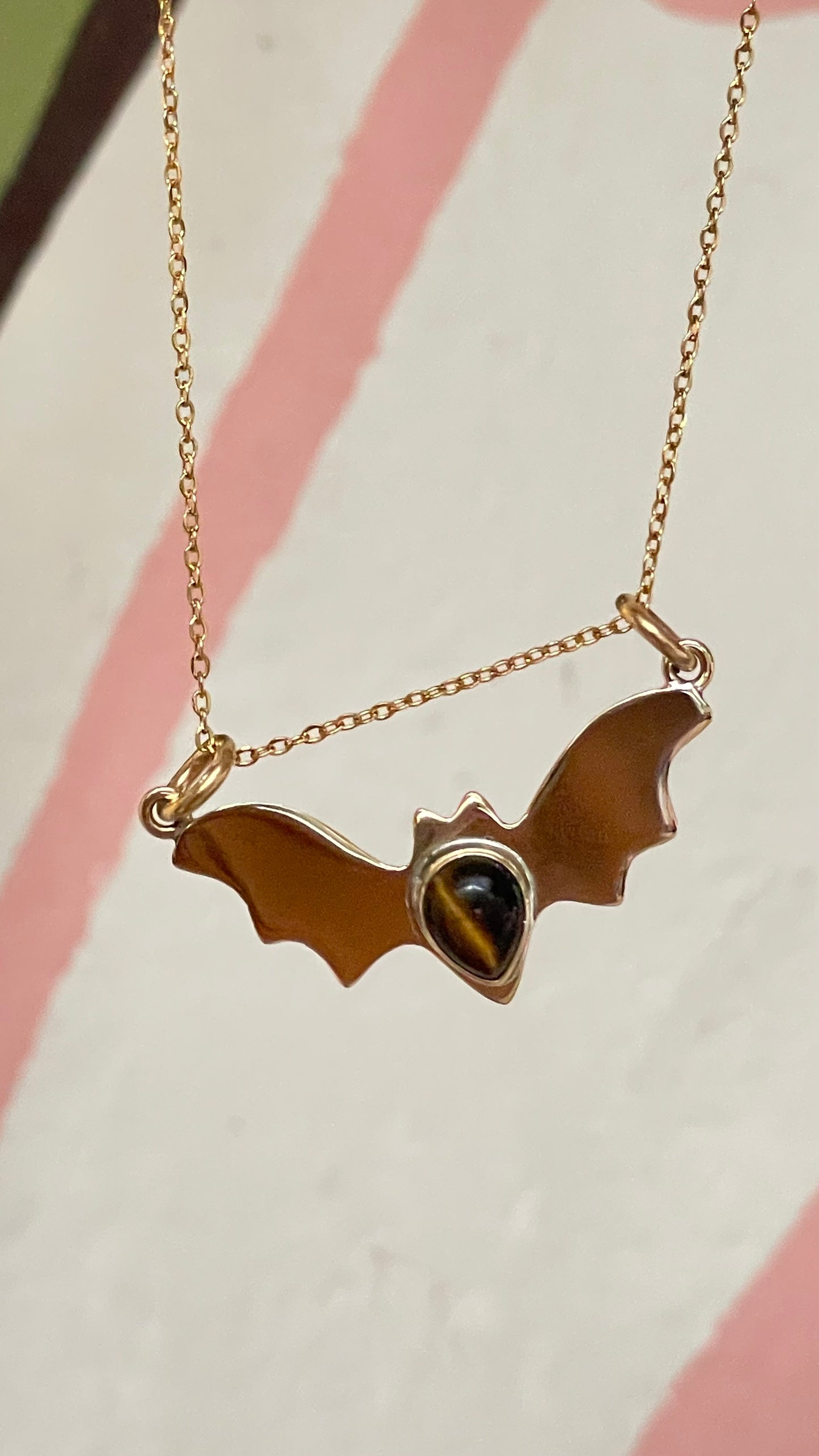 ✨🦇🤎 BAT SEASON OJO DE TIGRE 🤎🦇✨ Edición 2025