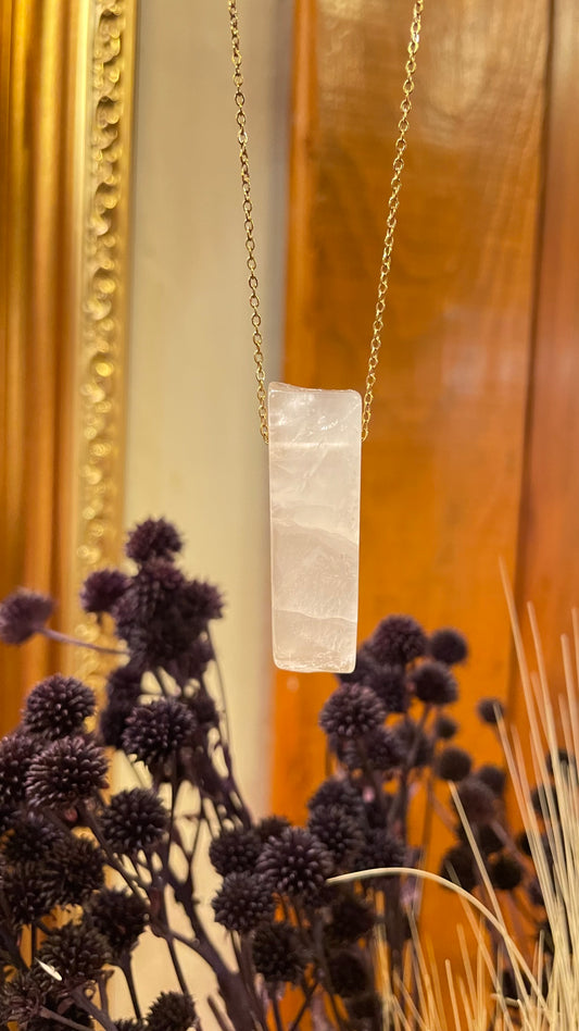 Collar Péndulo Salvaje Cuarzo Rosa    -Temporada de Brujas-