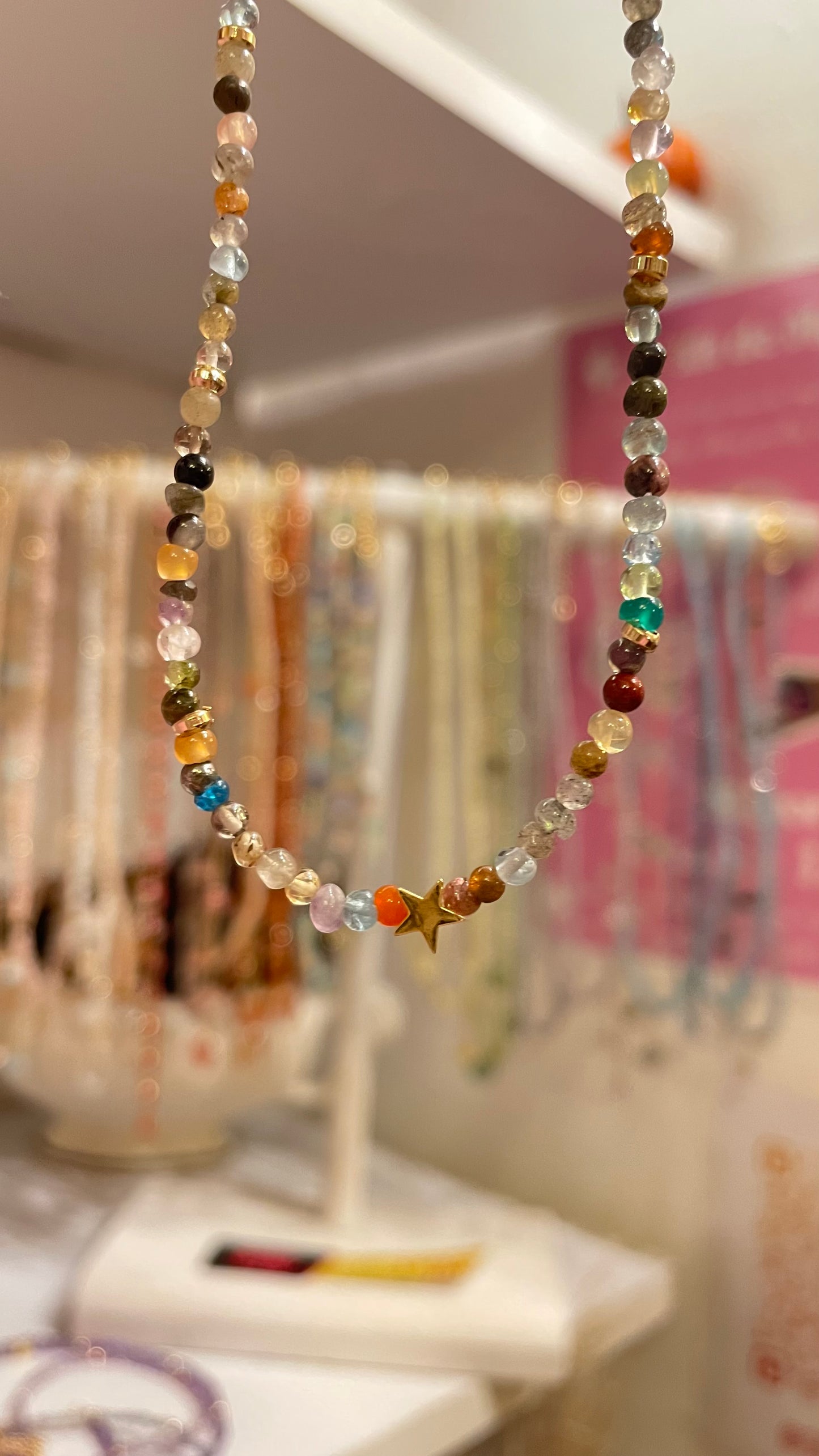 Gargantilla Cuarzos mixtos  y Estrella