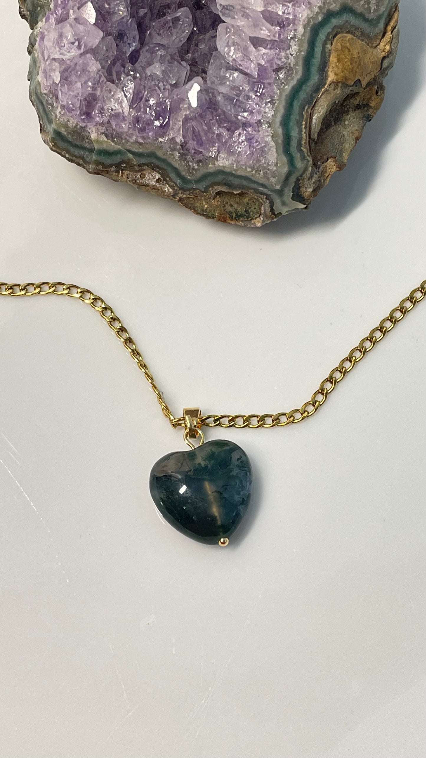 Collar Corazón de Ágata Musgo
