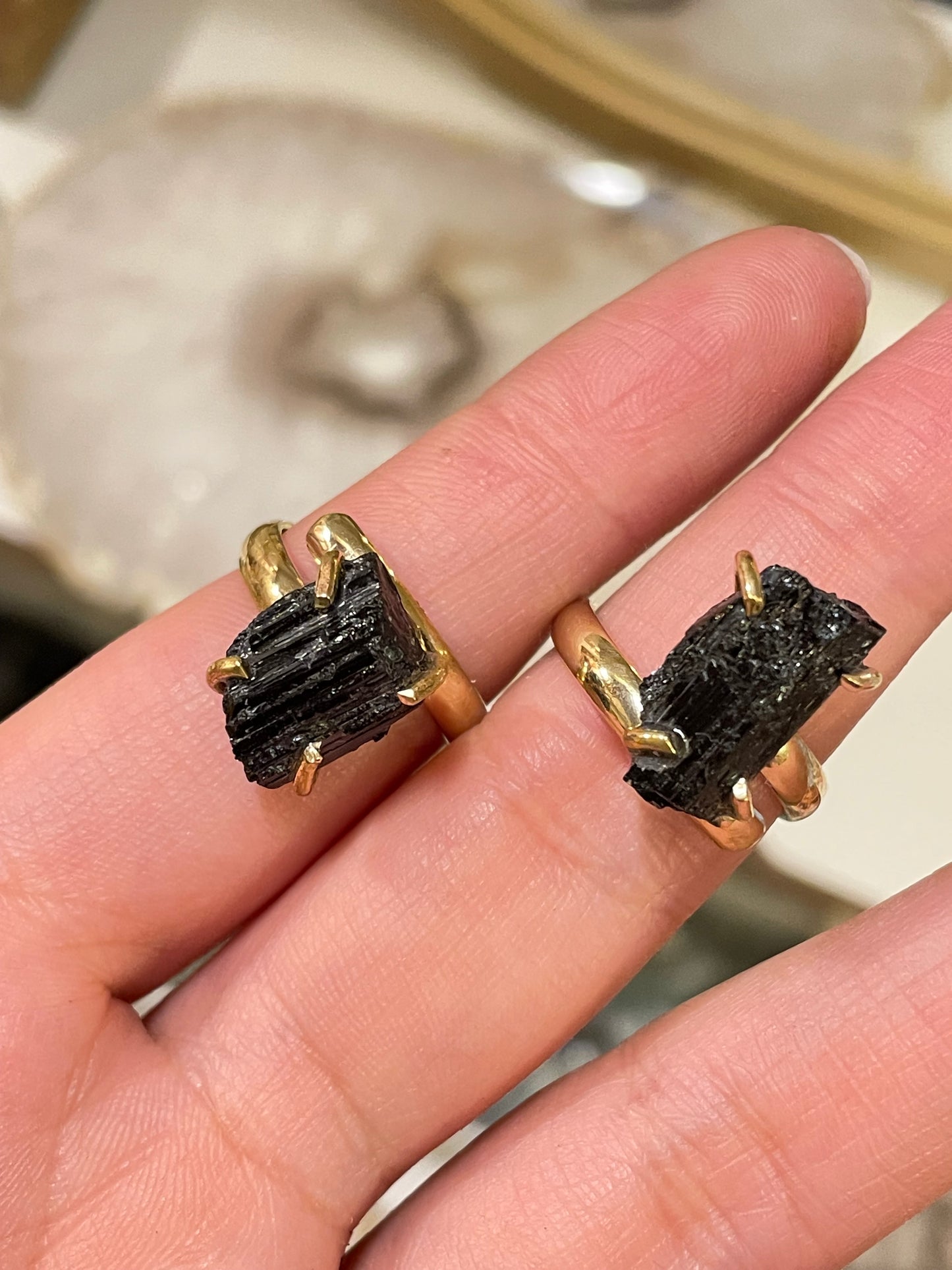 Anillo Turmalina Garras Dorado