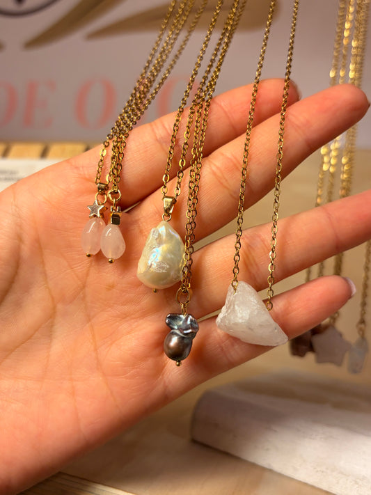 Stock de $100 pesitos•Collar Varios