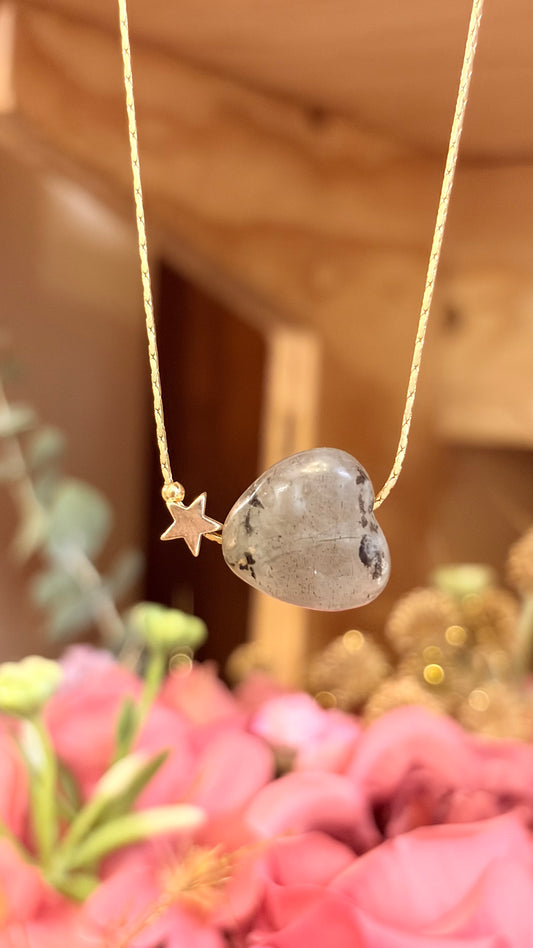 Collar Corazón Labradorita ⭐️ Brillos de Universo