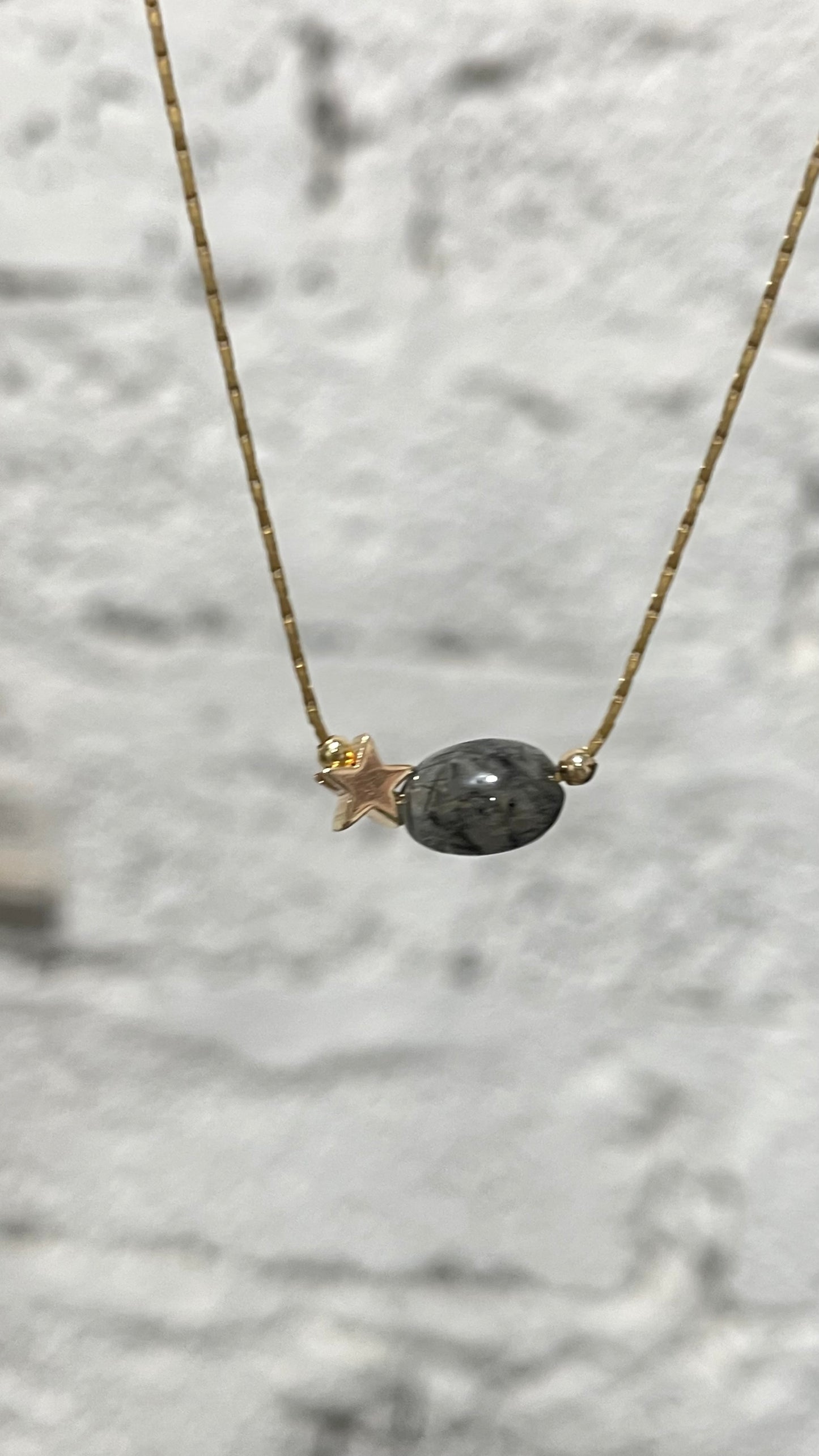 Collar Brillitos de Universo - Mineral y Estrella✨