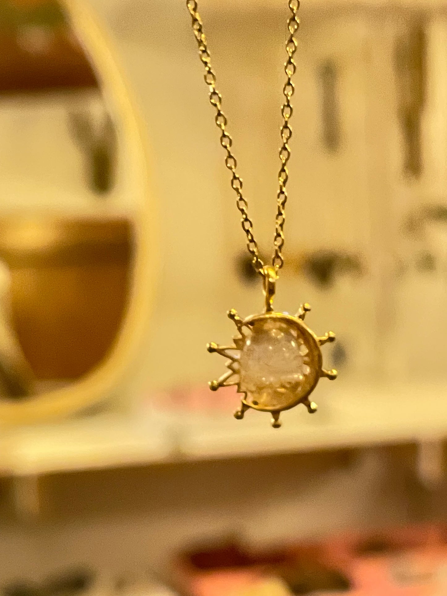 Collar Eclipse de Cuarzo Rosa