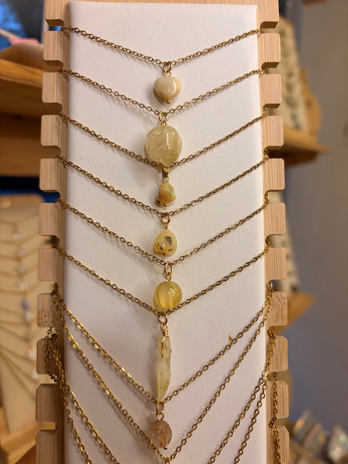 Stock de $100 pesitos•Collar Mineral Sencillo Varios